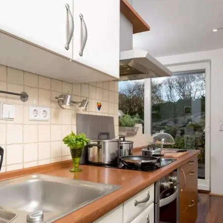 Apartament Peaceful Heartwarming With A Terrace *