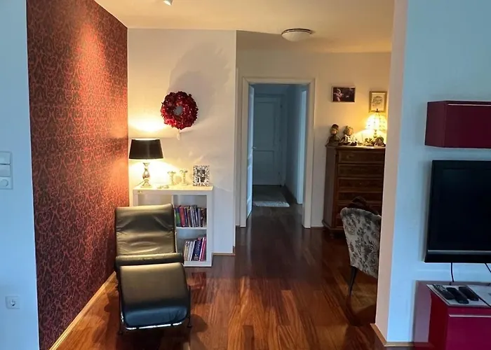 Peaceful Heartwarming With A Terrace דירה מריבור